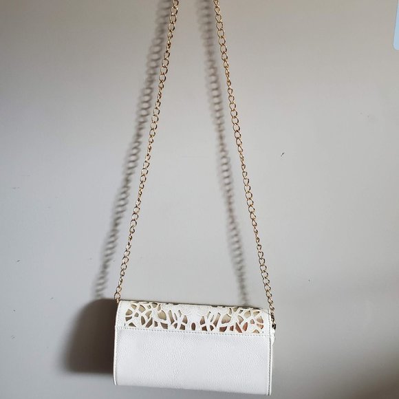 White and gold cross body purse - Picture 4 of 4